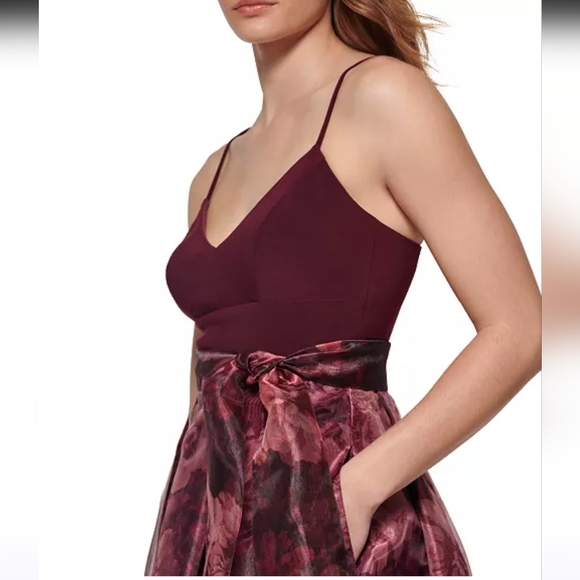 Eliza J Burgundy Dress - Picture 13 of 13